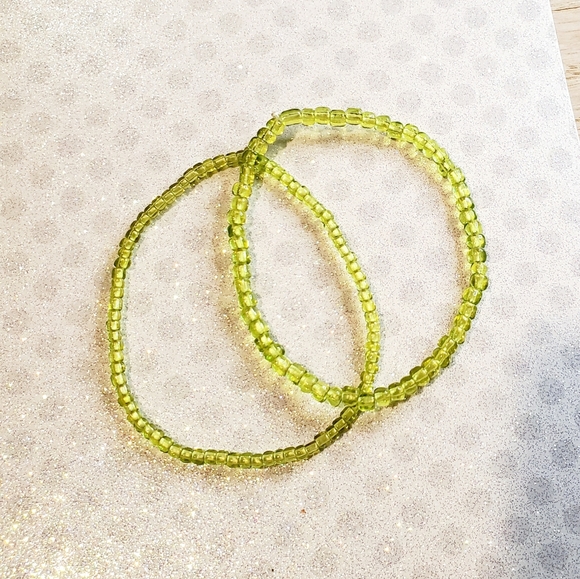 Bundle of 7 Vintage Stretch Bracelets - Picture 9 of 9